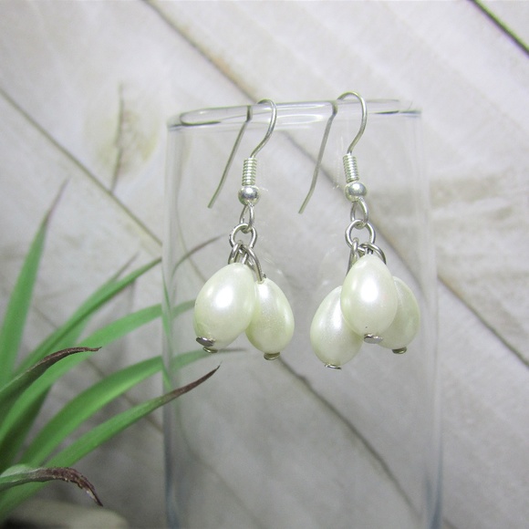 Handmade Jewelry - 5/$15 - Triple White Pearl Cluster Drop Earrings
